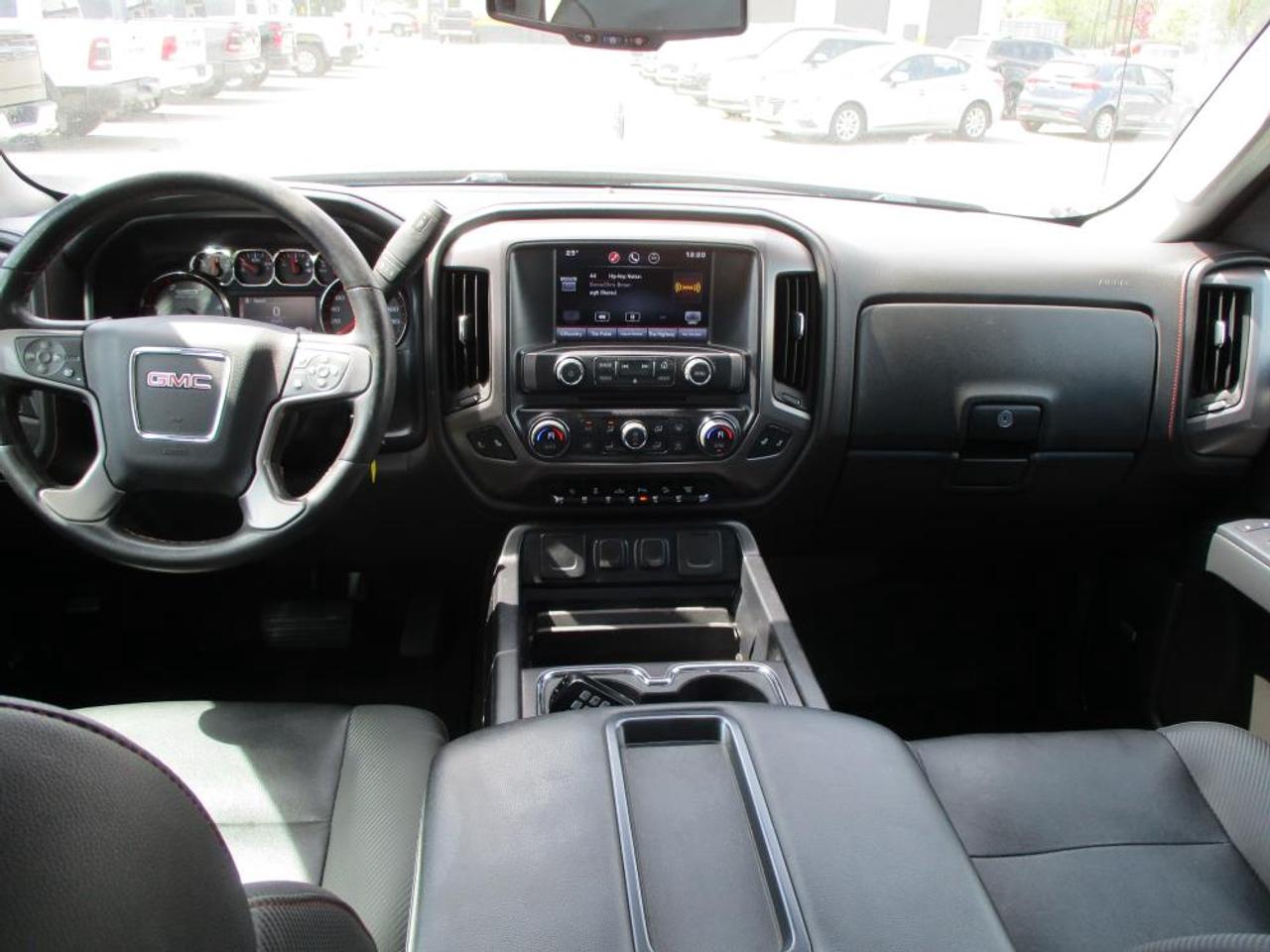2015 GMC Sierra 2500 HD SLT DOUBLE CAB 4WD Photo
