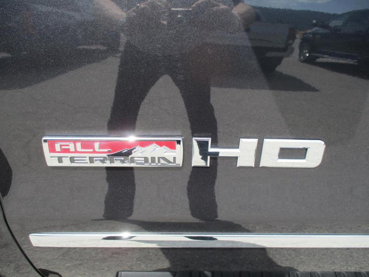 2015 GMC Sierra 2500 HD SLT DOUBLE CAB 4WD - Photo #20