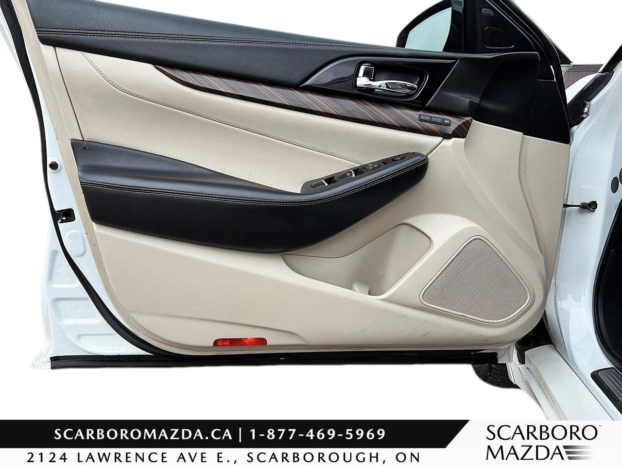 2016 Nissan Maxima Platinum Photo