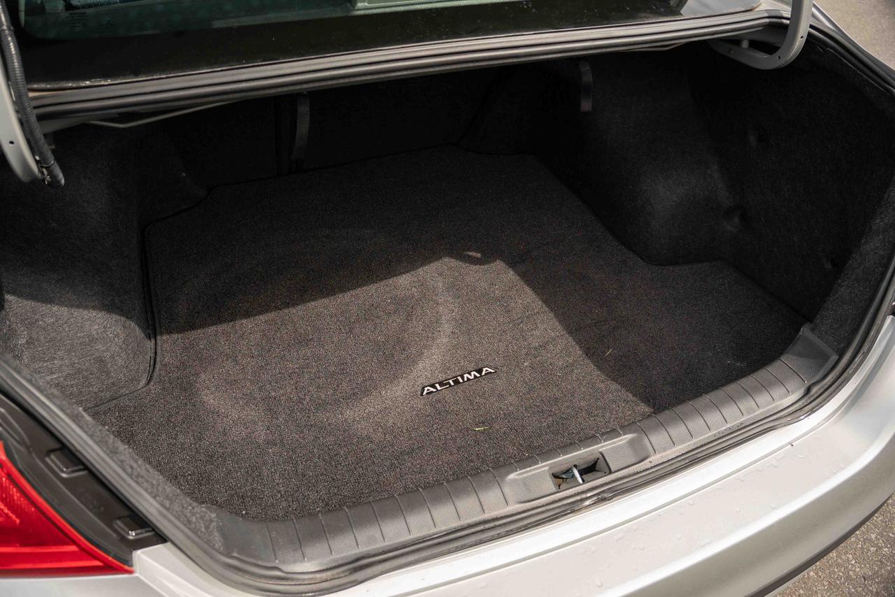 2016 Nissan Altima 2.5 Photo
