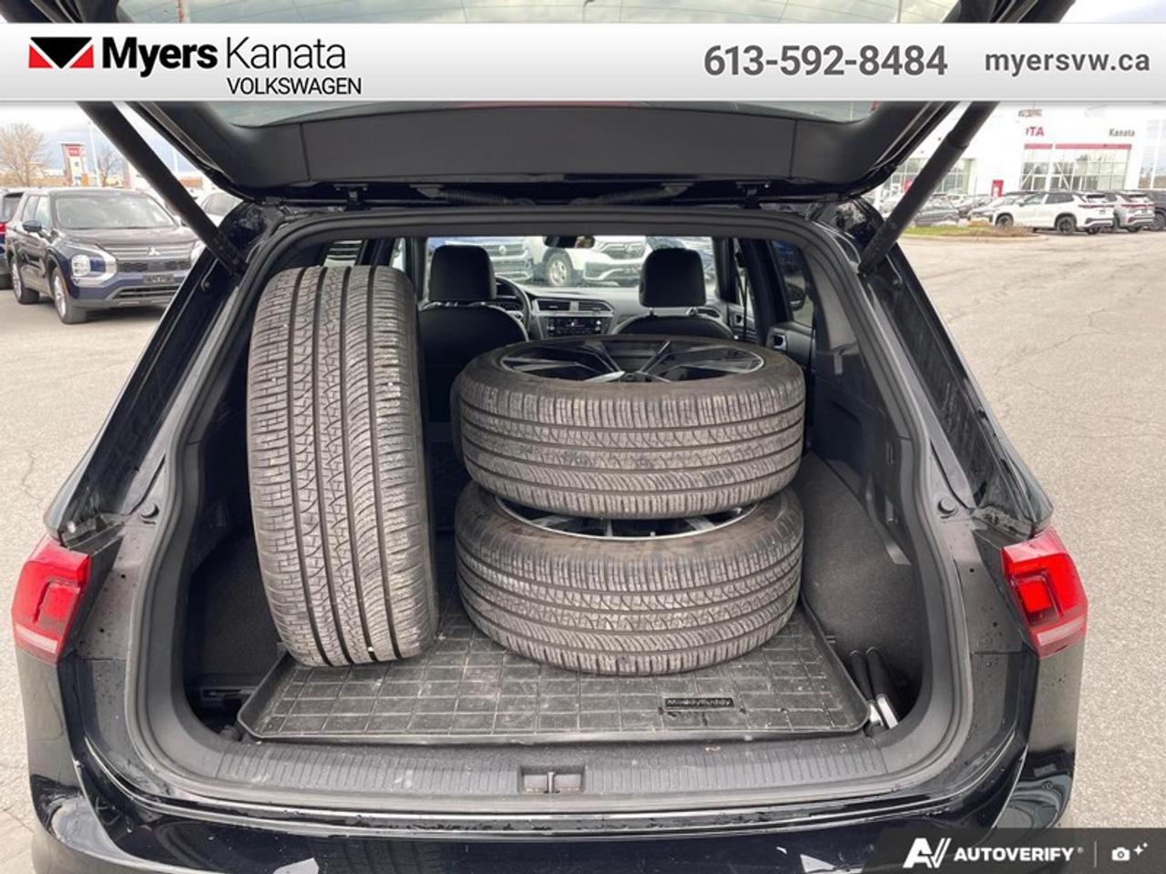 2024 Volkswagen Tiguan Highline R-Line  - Leather Seats Photo