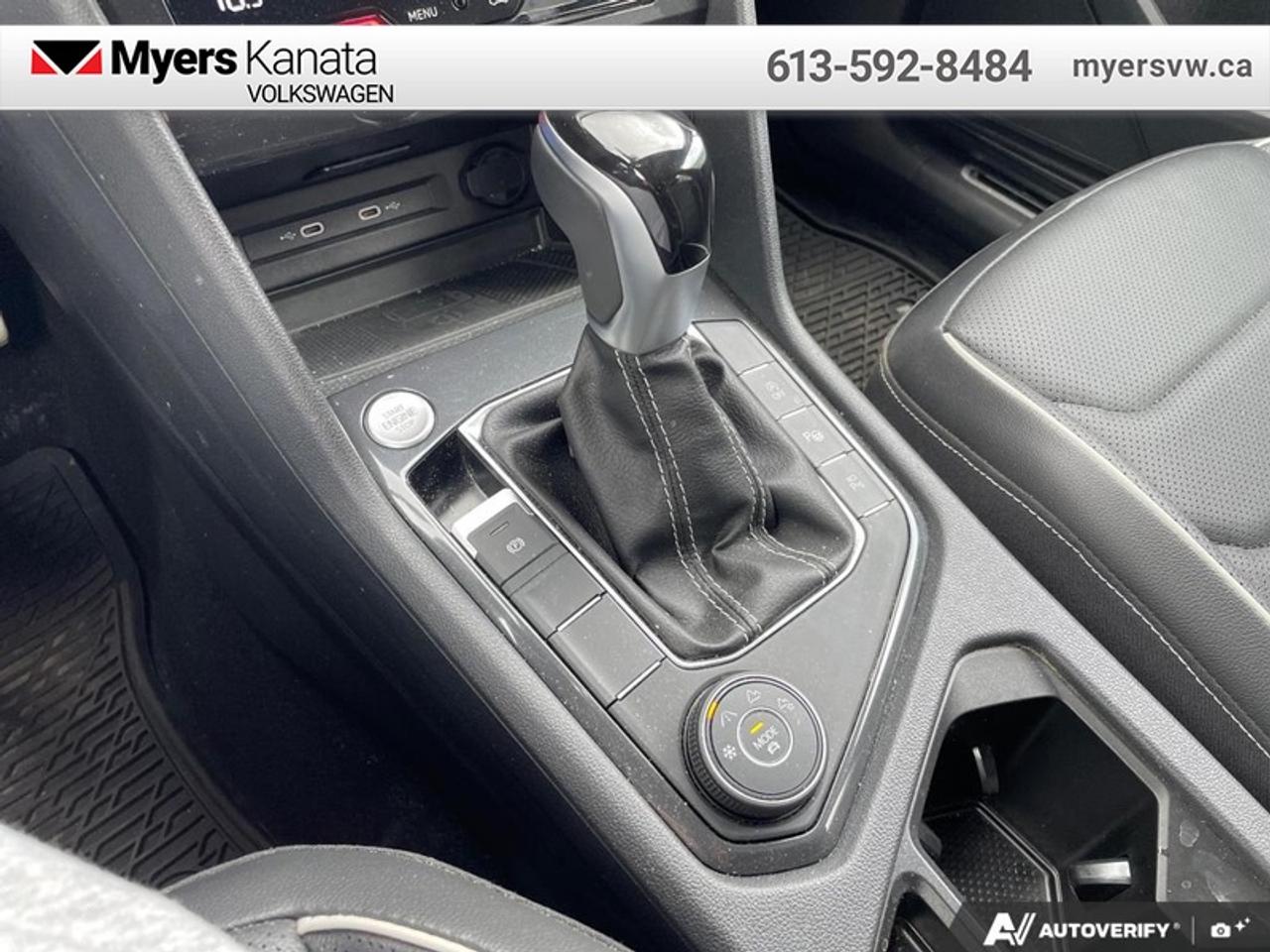 2024 Volkswagen Tiguan Highline R-Line  - Leather Seats Photo