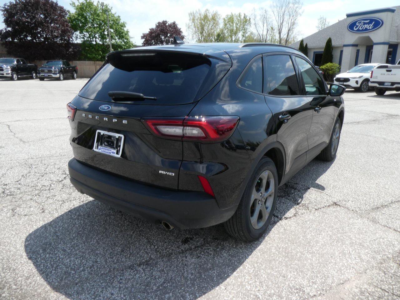 2025 Ford Escape ST-Line | Heated Seats | Backup Cam | Photo