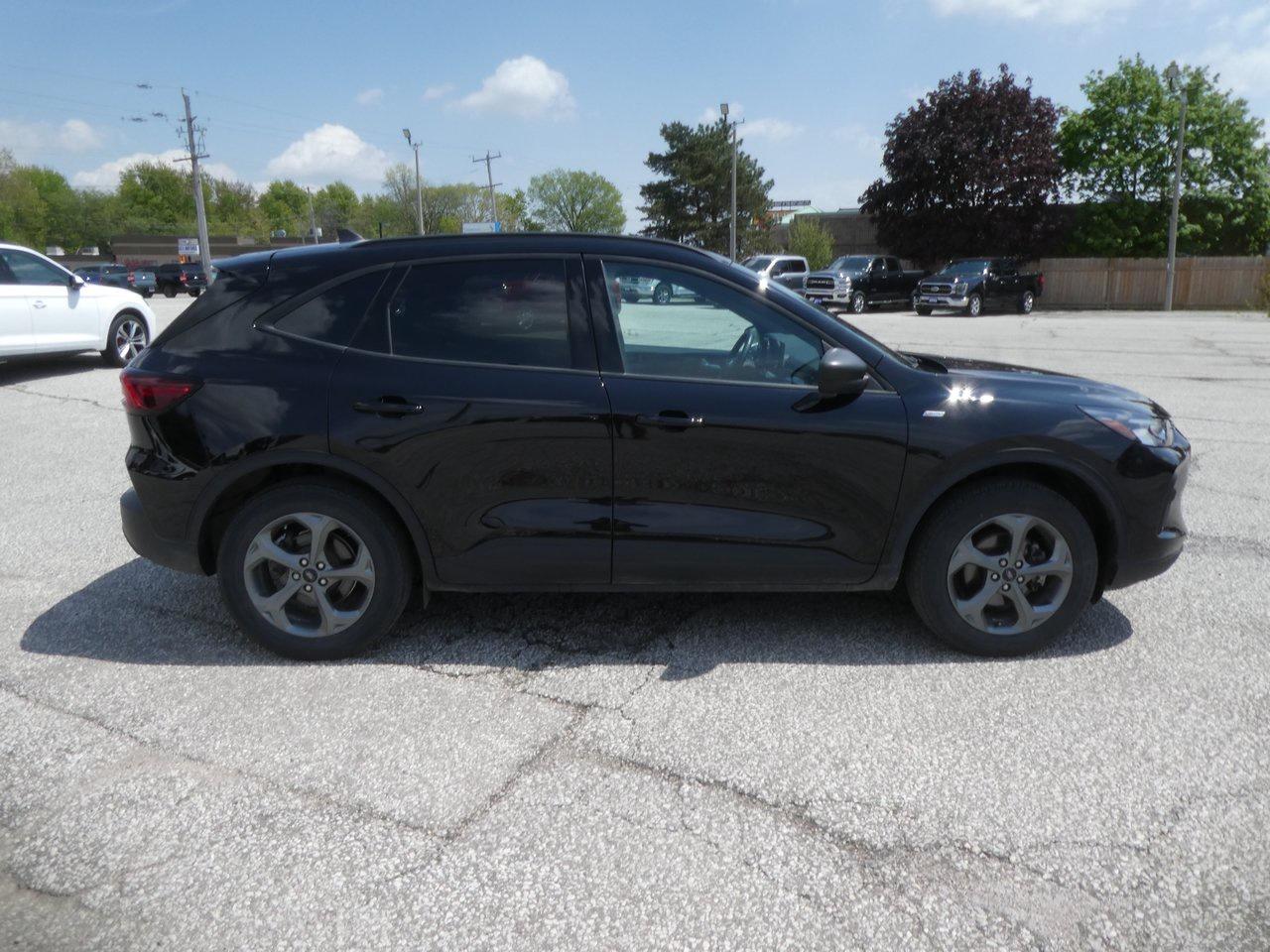 2025 Ford Escape ST-Line | Heated Seats | Backup Cam | Photo
