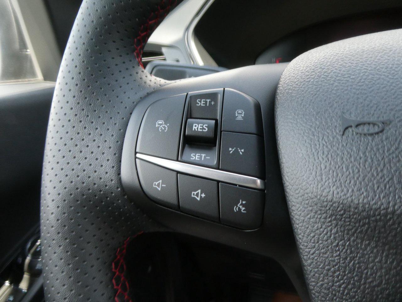 2025 Ford Escape ST-Line | Heated Seats | Backup Cam | Photo