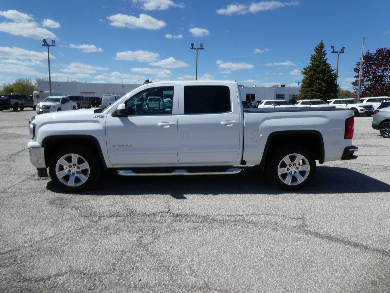 2017 GMC Sierra 1500 SLE | Heated Seats | Backup Cam | Photo