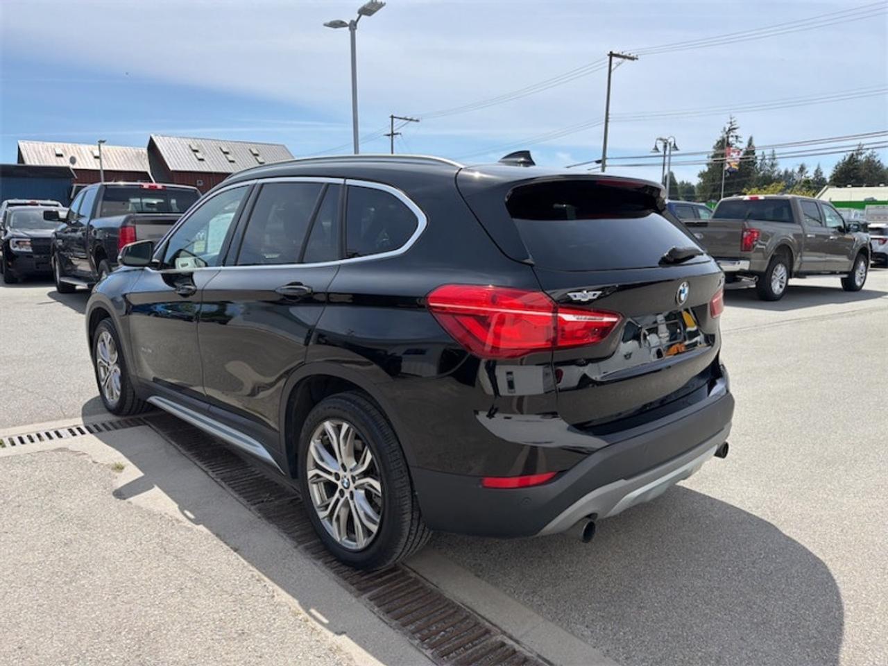 2017 BMW X1 xDrive28i  - Power Liftgate -  Heated Seats Photo2