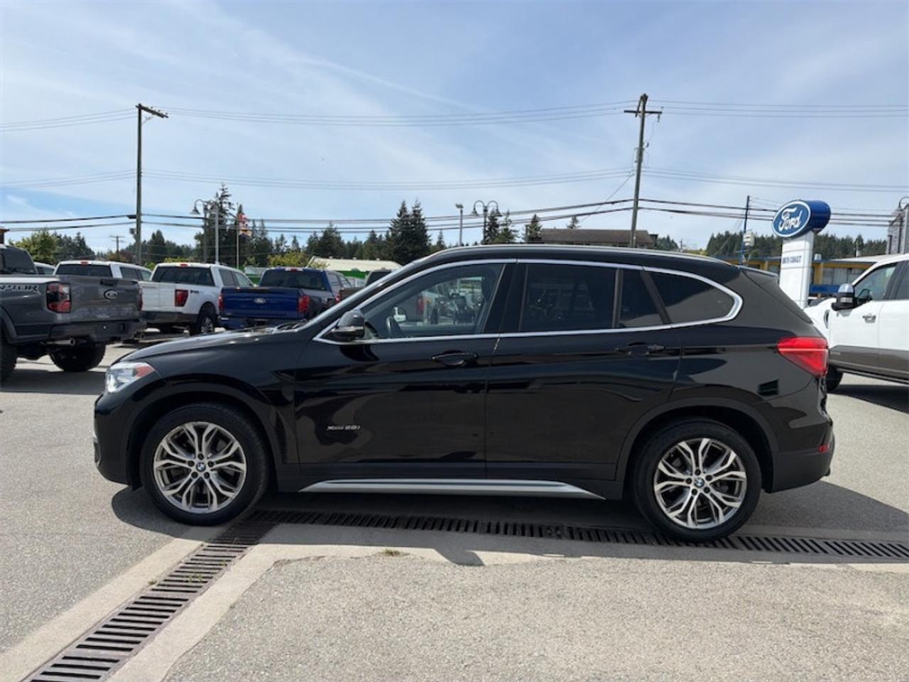 2017 BMW X1 xDrive28i  - Power Liftgate -  Heated Seats Photo1