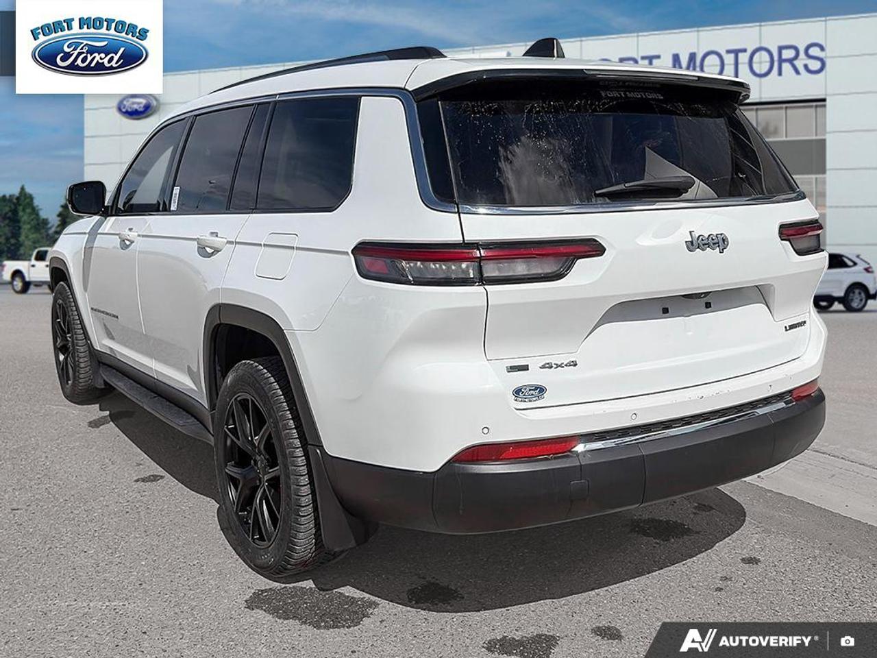2022 Jeep Grand Cherokee L Limited Photo3