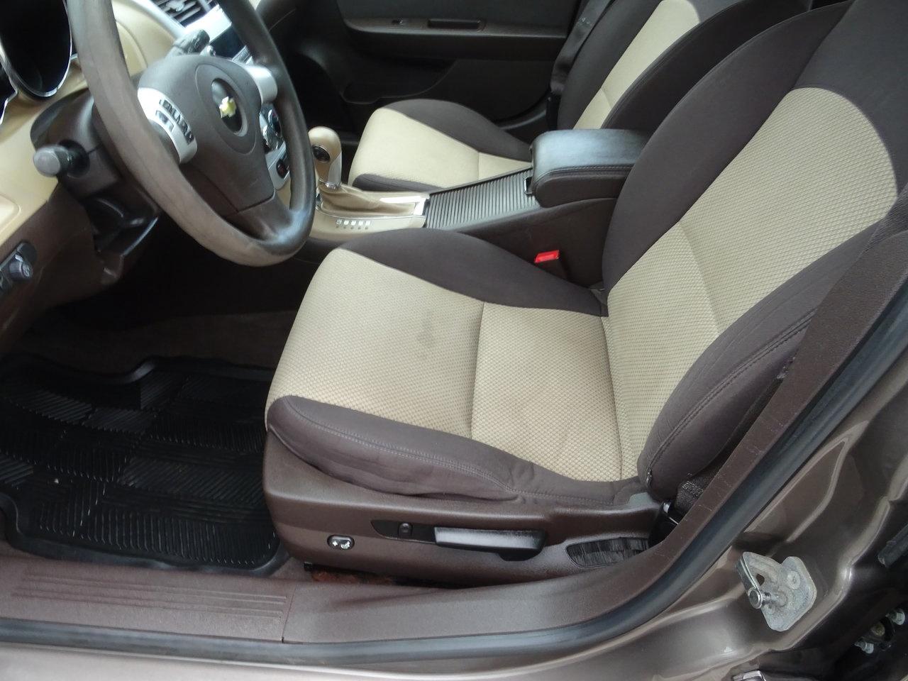 2012 Chevrolet Malibu LS Photo
