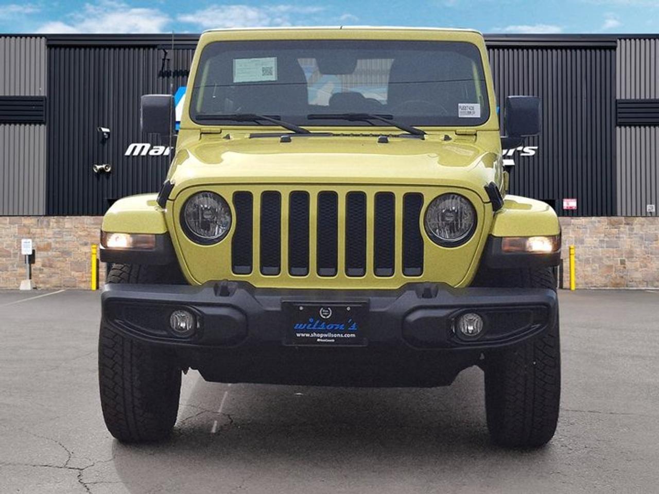 2023 Jeep Wrangler Sahara Altitude 4x4 | V6 | Leather | Heated Seats + Steering | Remote Start | Dual Top | and More ! Photo