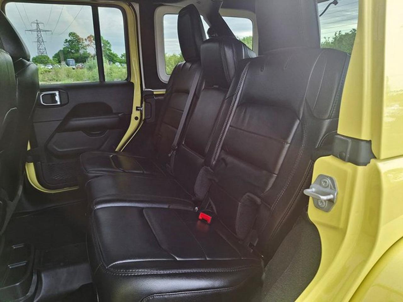 2023 Jeep Wrangler Sahara Altitude 4x4 | V6 | Leather | Heated Seats + Steering | Remote Start | Dual Top | and More ! Photo