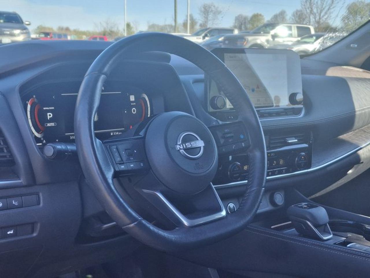 2023 Nissan Rogue Platinum AWD | Leather | Pano Roof | Navi | Heated Seats + Steering | Bose Audio | and More ! Photo