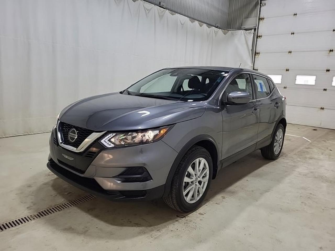 2023 Nissan Qashqai S AWD | Heated Seats | Blind Spot | CarPlay + Android Auto | Rear Cam | Alloy Wheels | and More ! Photo