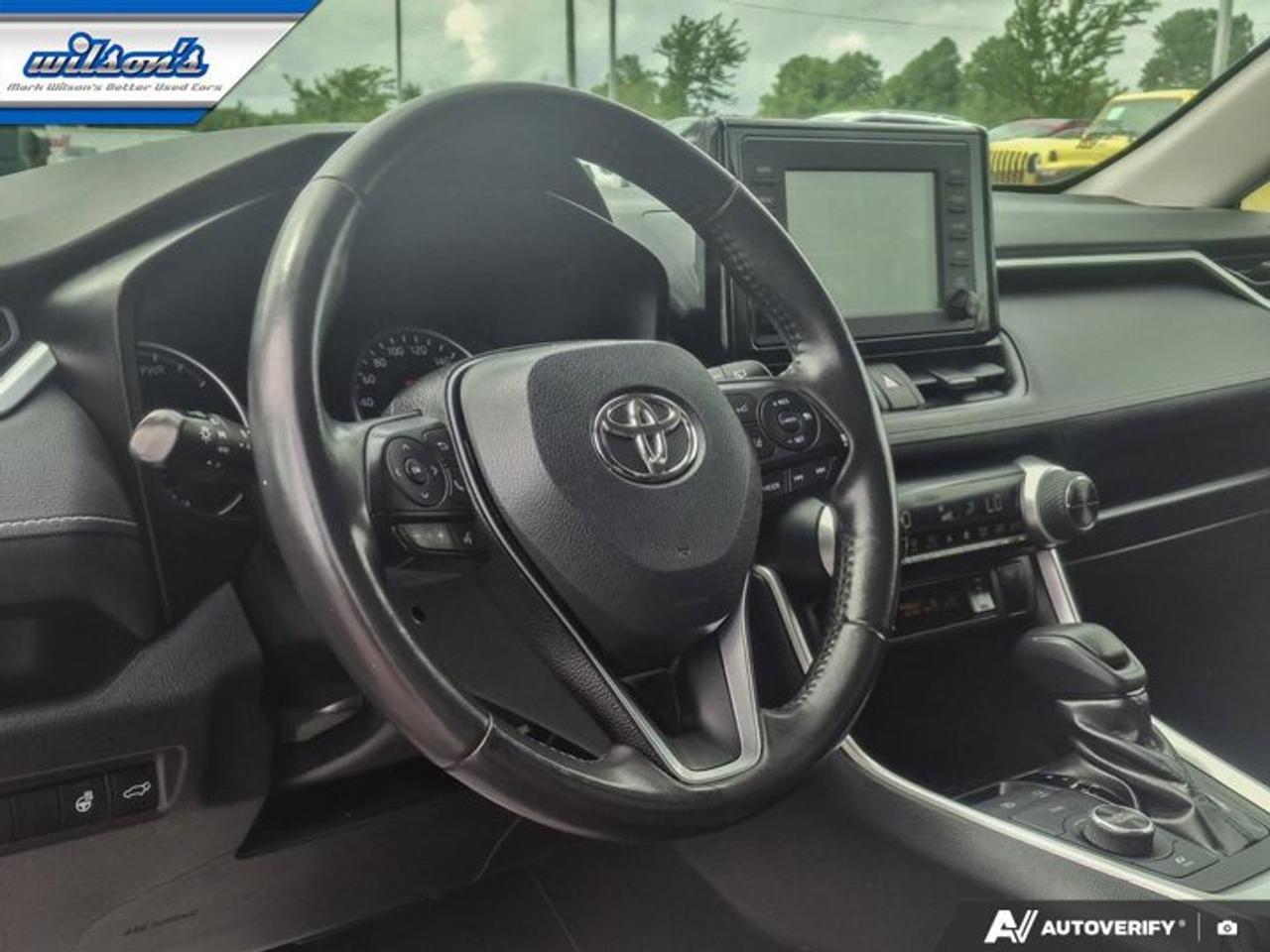 2019 Toyota RAV4 Hybrid XLE AWD | Sunroof | Heated Wheel + Seats | Power Seat | Rear Camera | Alloy Wheels and More ! Photo