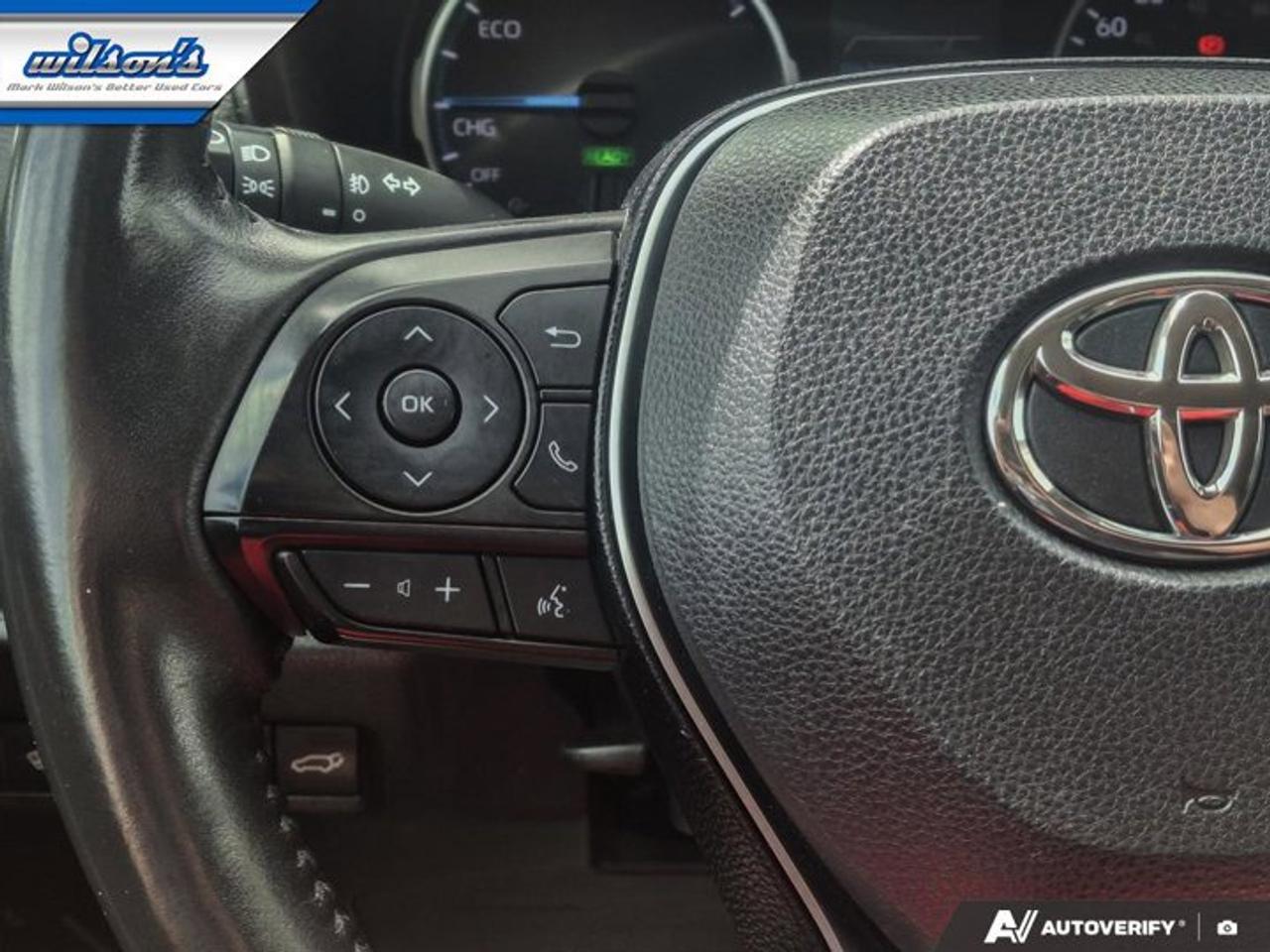 2019 Toyota RAV4 Hybrid XLE AWD | Sunroof | Heated Wheel + Seats | Power Seat | Rear Camera | Alloy Wheels and More ! Photo