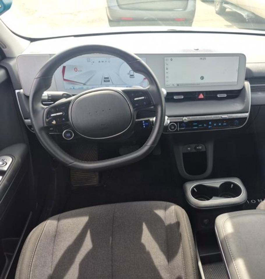 2024 Hyundai IONIQ 5 Long Range RWD | Navi | Heated Seats + Steering | Adaptive Cruise | Remote Start | CarPlay and More! Photo