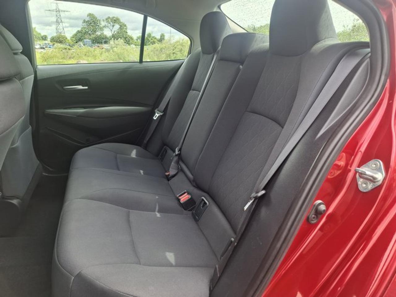 2020 Toyota Corolla LE | Heated Seats | Radar Cruise | Rear Camera | Bluetooth | and More ! Photo