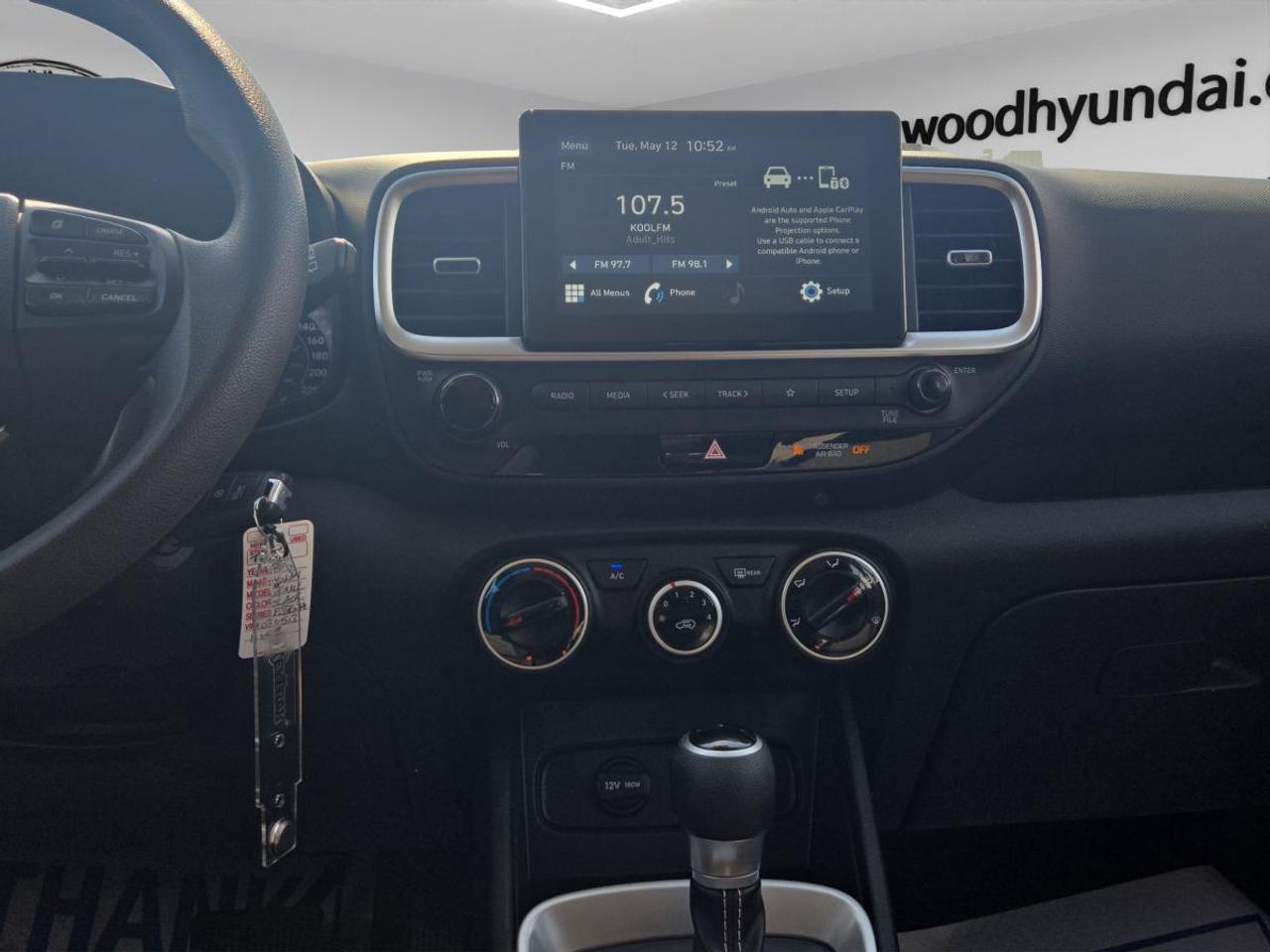 2020 Hyundai Venue Essential Photo