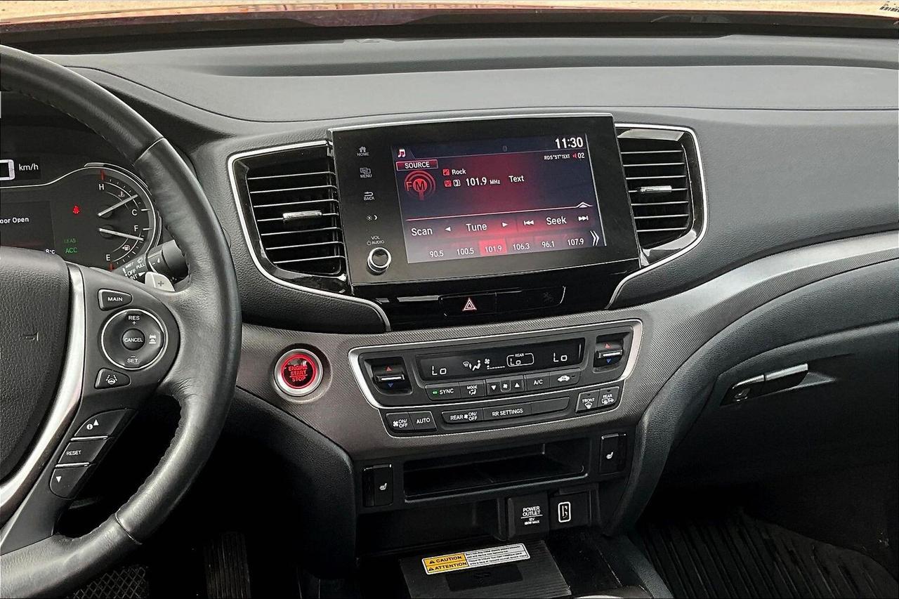 2023 Honda Ridgeline SPORT Photo4