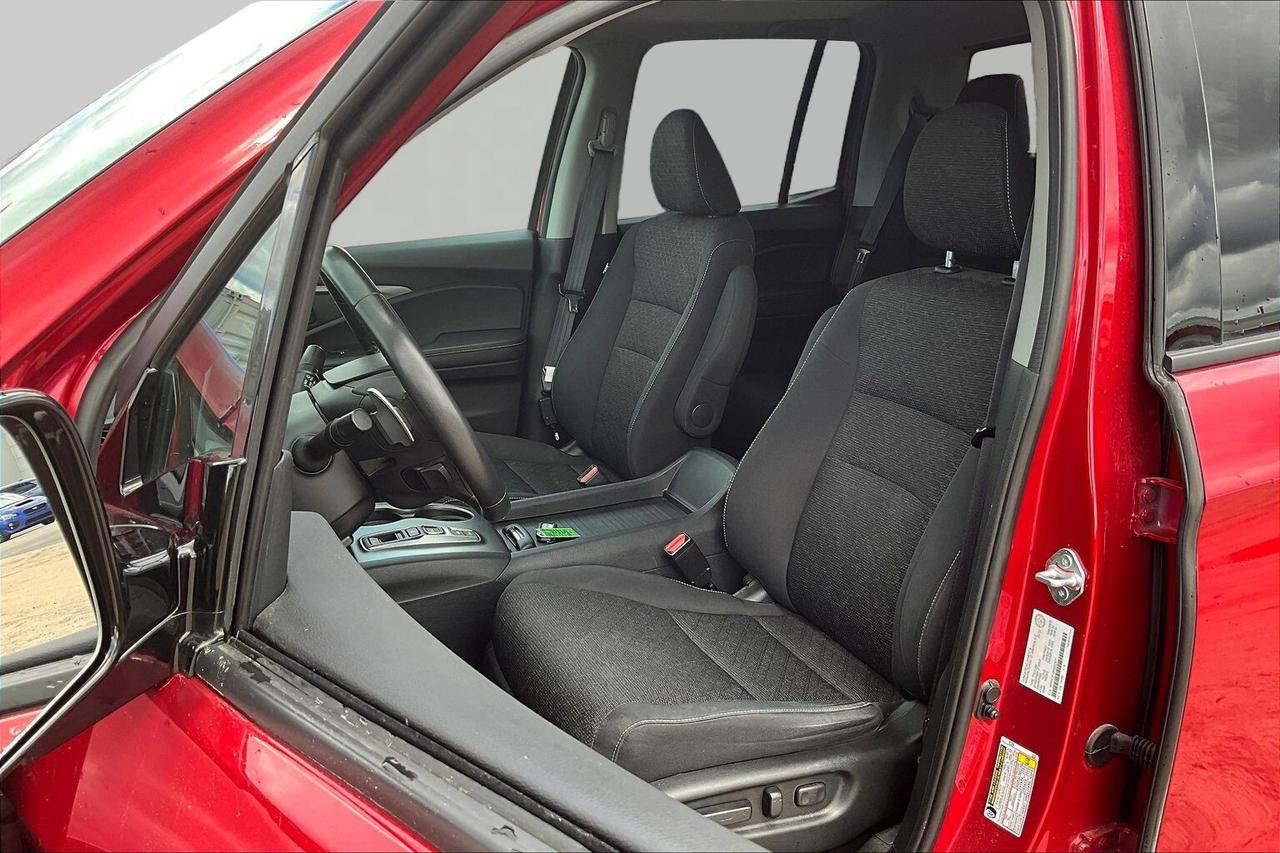 2023 Honda Ridgeline SPORT Photo