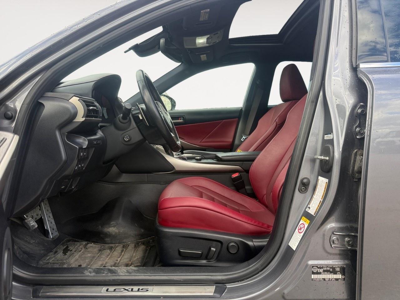 2019 Lexus IS IS 350 AWD Photo