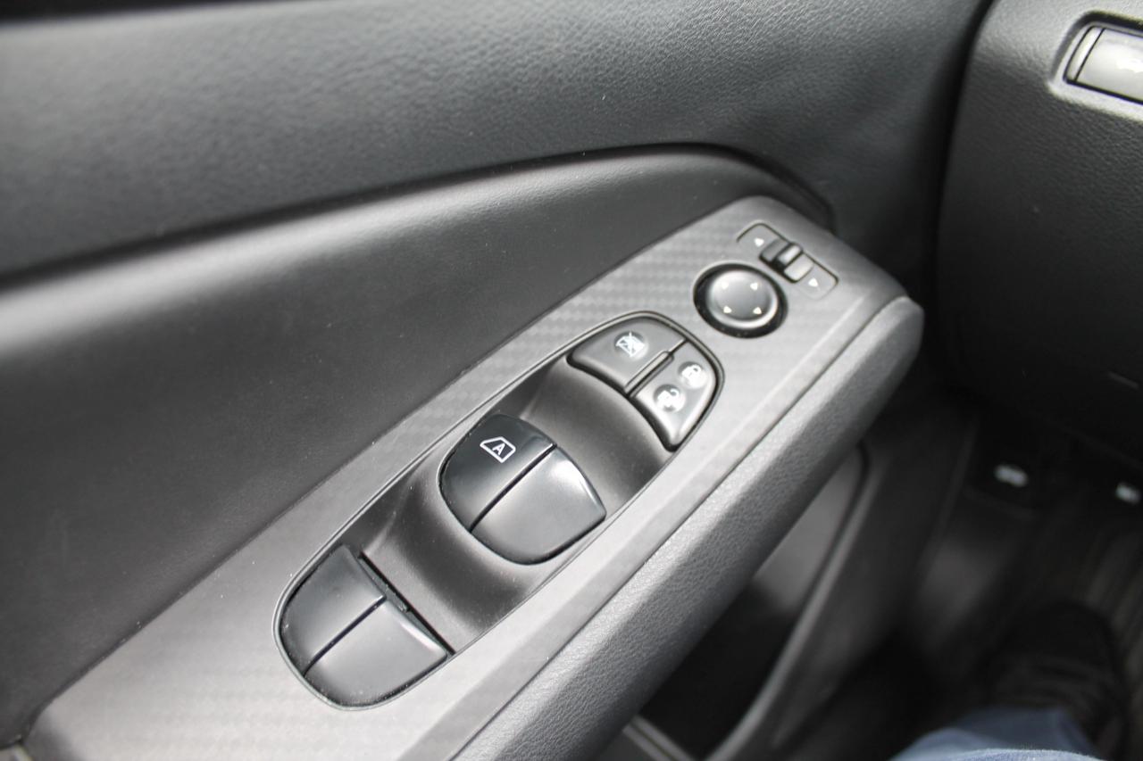 2022 Nissan Altima SE 4WD Photo