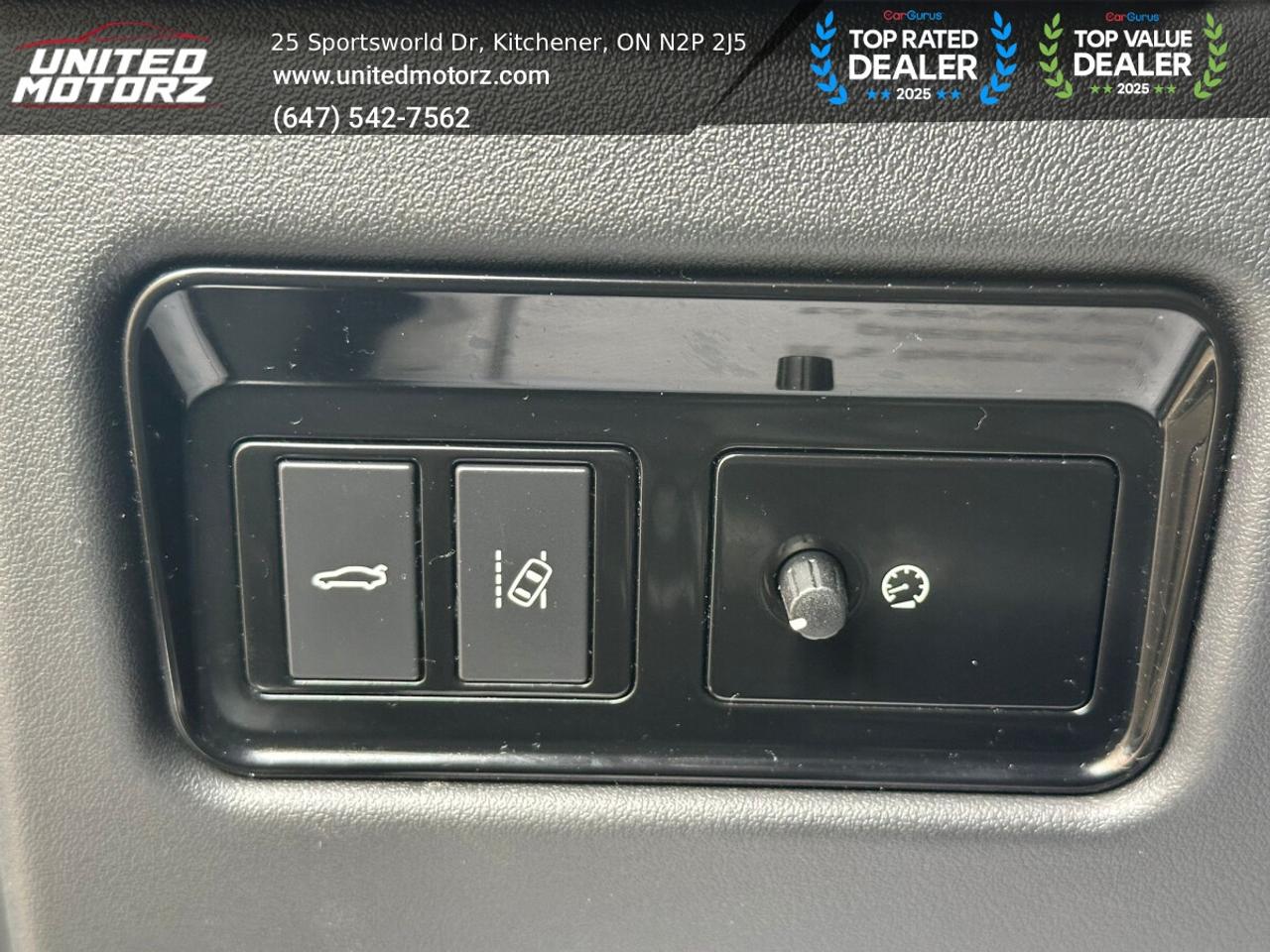 2017 Jaguar XF 4dr SDN SPORT~CERTIFIED~LOW KMS~16 SERVICE RECORDS Photo