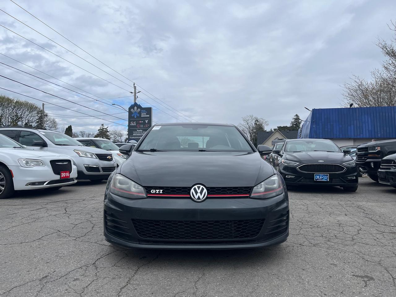 2015 Volkswagen Golf Autobahn - Photo #2