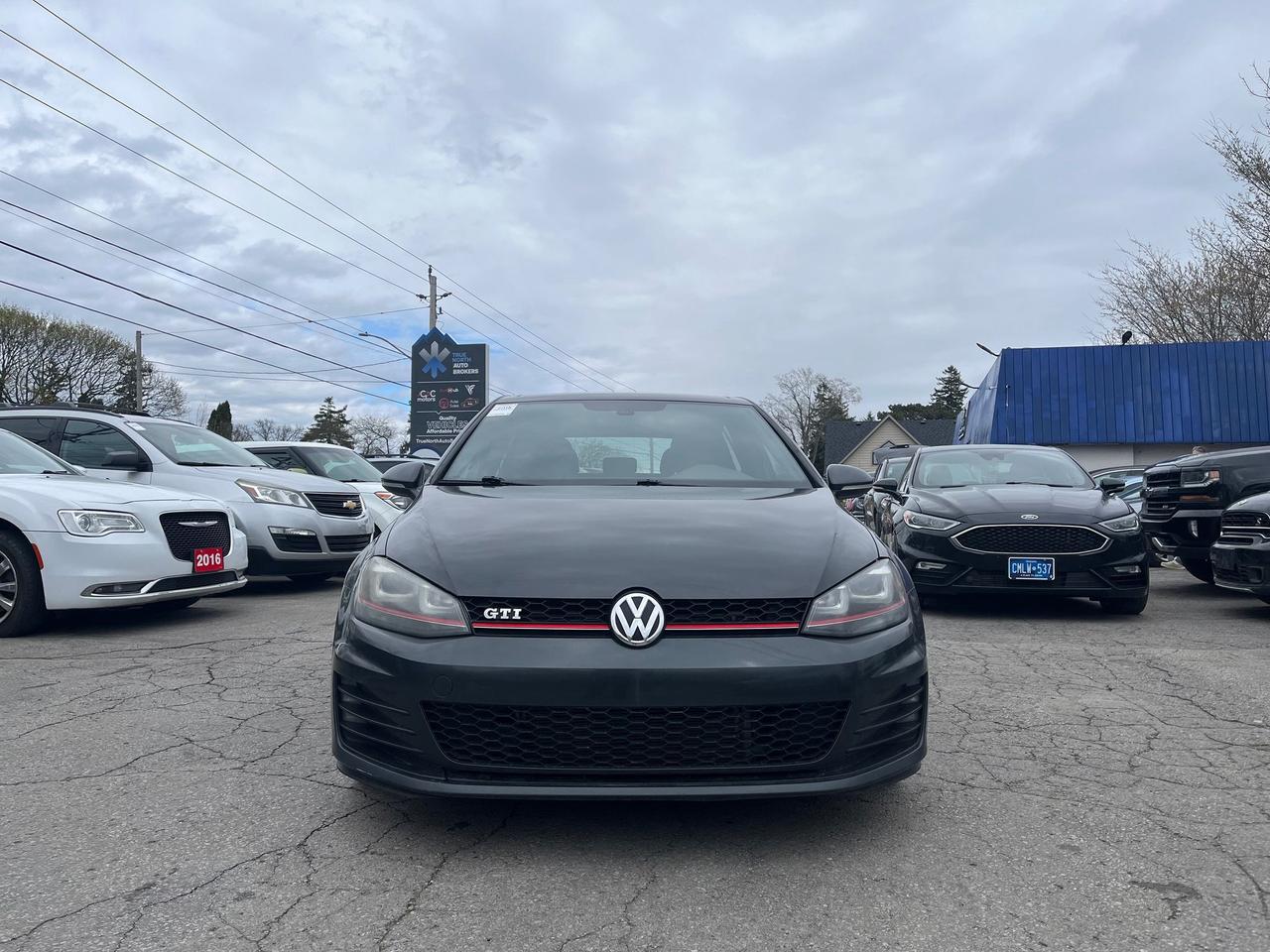 2015 Volkswagen Golf Autobahn Photo1