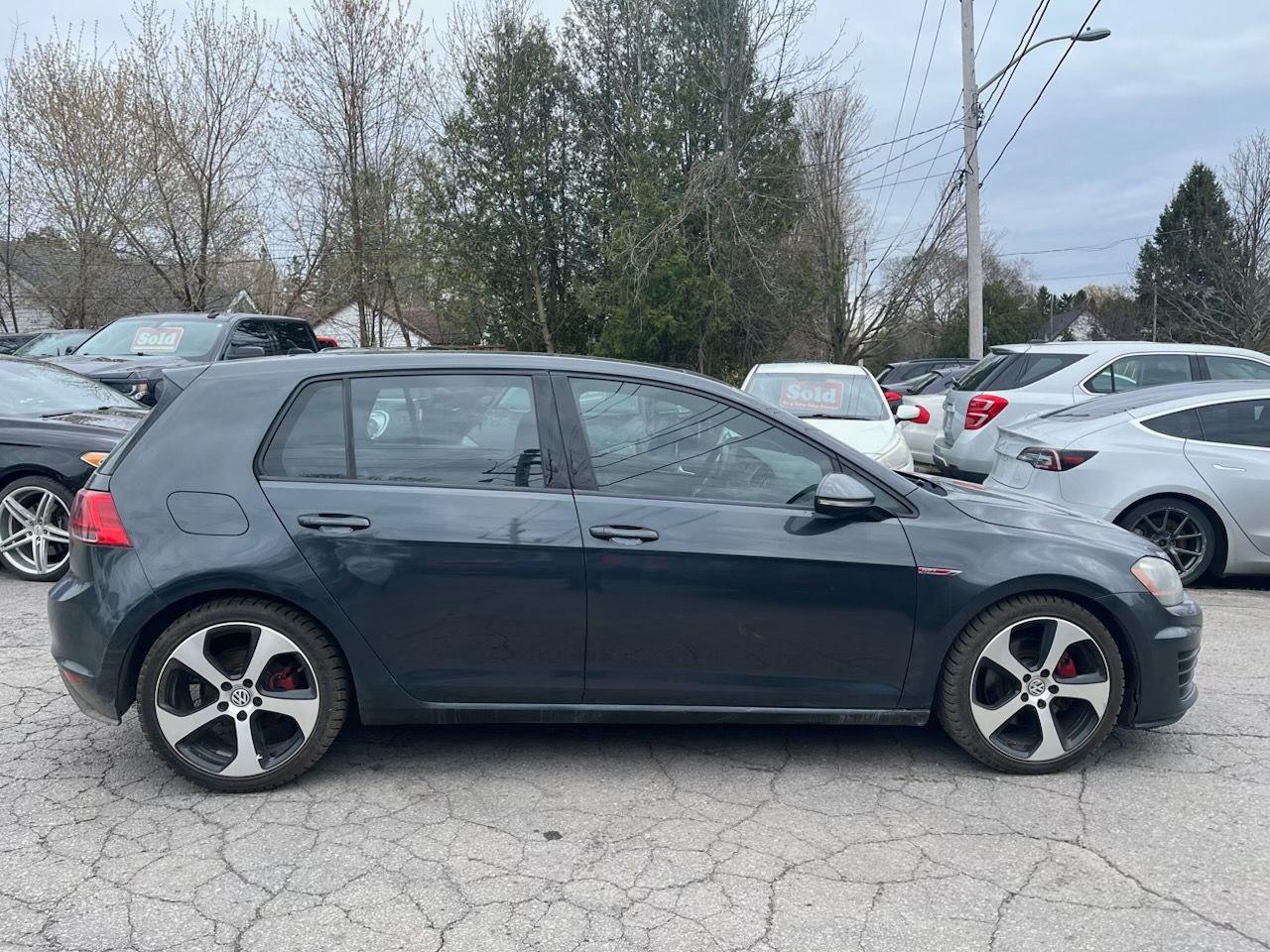 2015 Volkswagen Golf Autobahn Photo