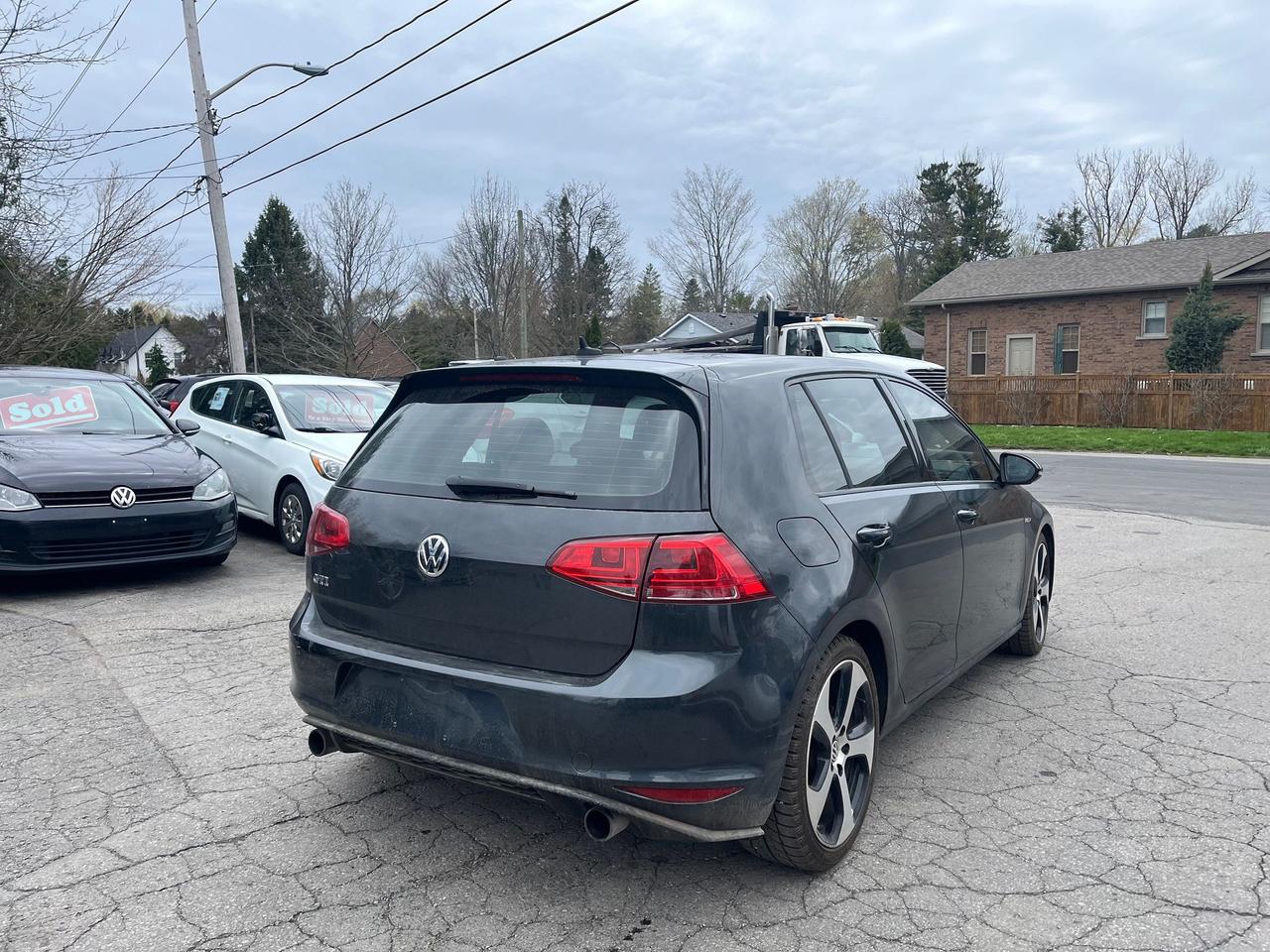 2015 Volkswagen Golf Autobahn Photo