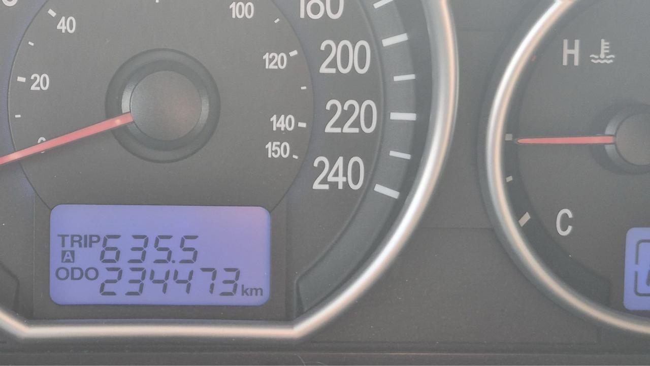 2008 Hyundai Veracruz GLS, RUNS GREAT, 2 SETS OF WHEELS, AS IS Photo