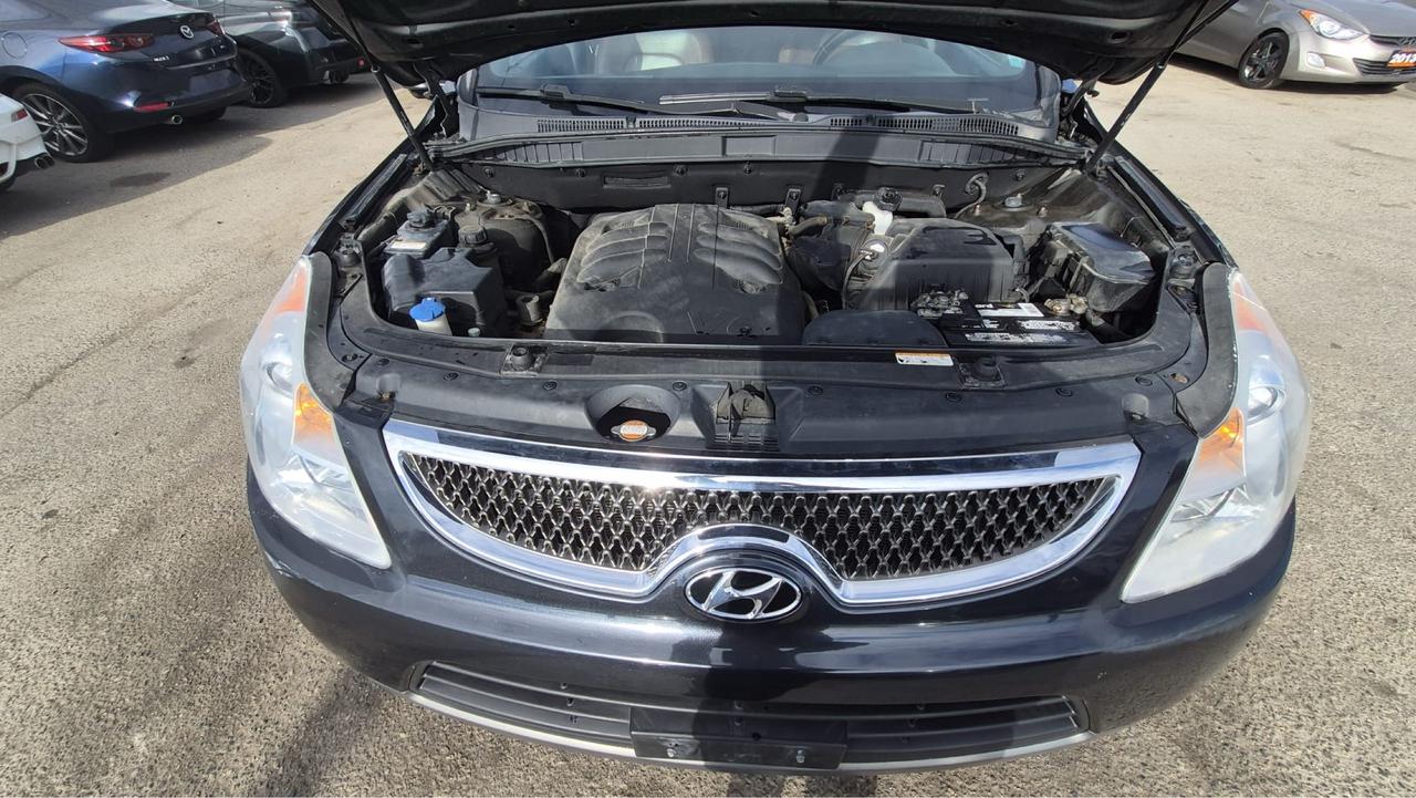 2008 Hyundai Veracruz GLS, RUNS GREAT, 2 SETS OF WHEELS, AS IS Photo
