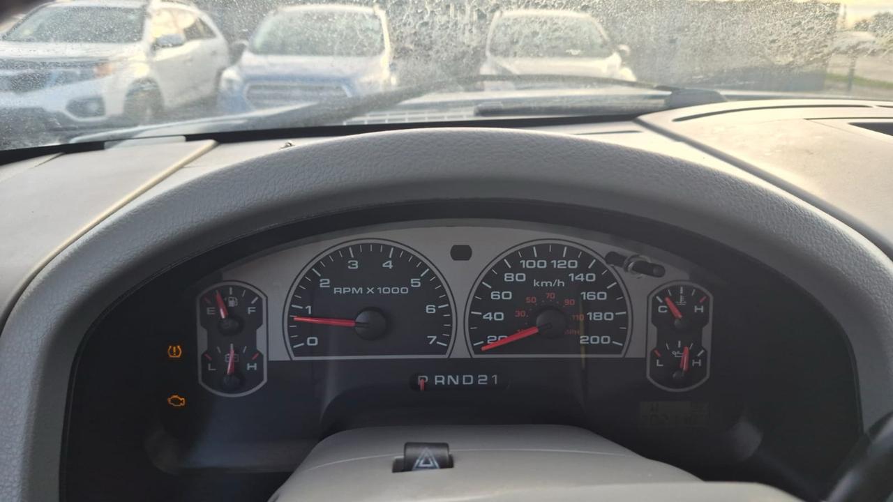 2008 Ford F-150 XL, TIMING CHAIN DONE RECENTLY, RUNS GOOD, AS IS Photo