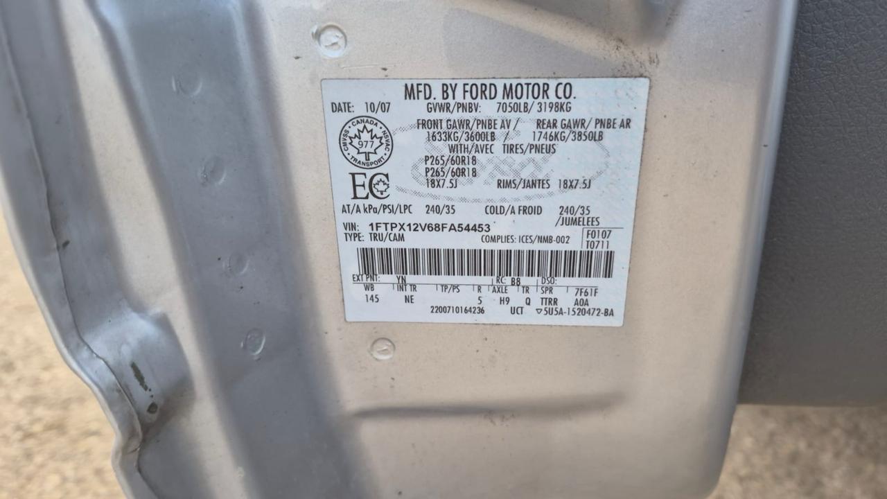 2008 Ford F-150 XL, TIMING CHAIN DONE RECENTLY, RUNS GOOD, AS IS Photo