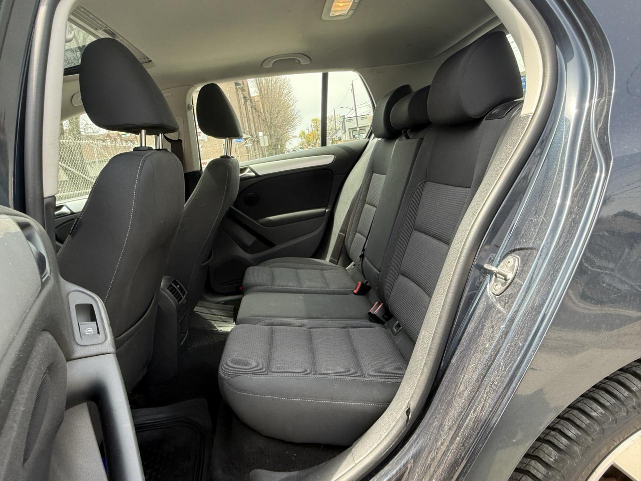 2013 Volkswagen Golf wolfsburg edition Photo