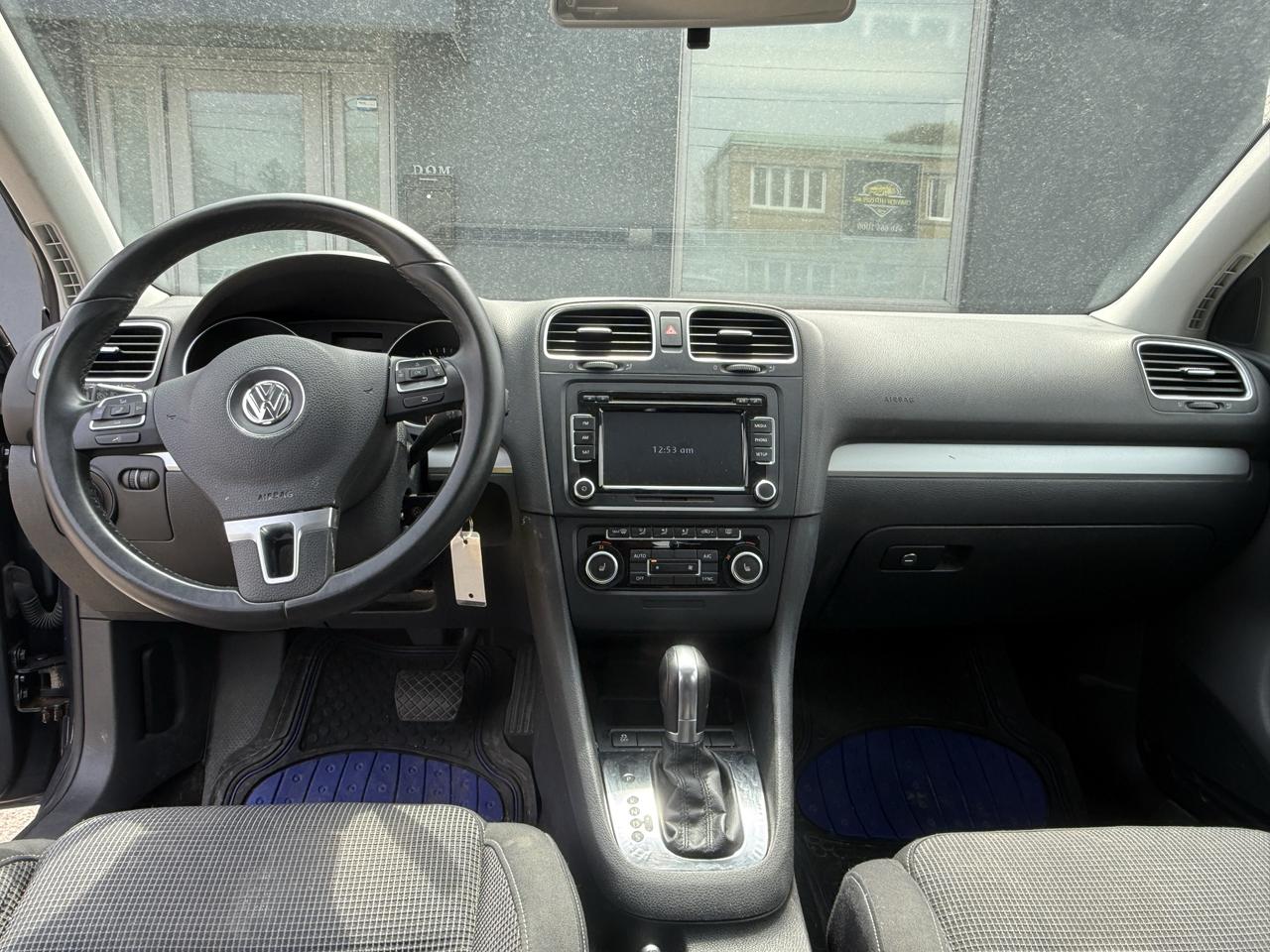 2013 Volkswagen Golf wolfsburg edition Photo