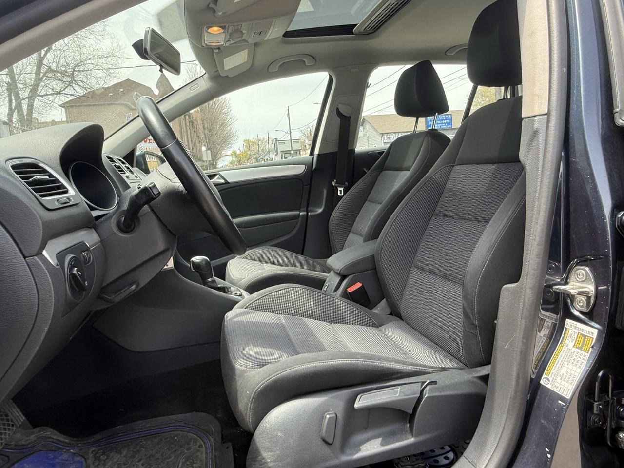 2013 Volkswagen Golf wolfsburg edition Photo