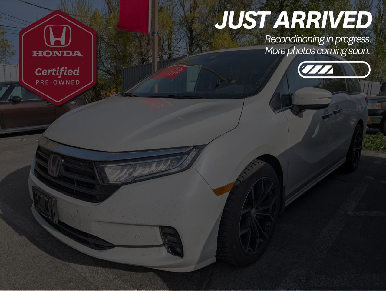 Used 2022 Honda Odyssey Touring $292 BI-WEEKLY - EXTENDED WARRANTY, SMOKE-FREE, ONE OWNER, LOCAL TRADE for sale in Cranbrook, BC