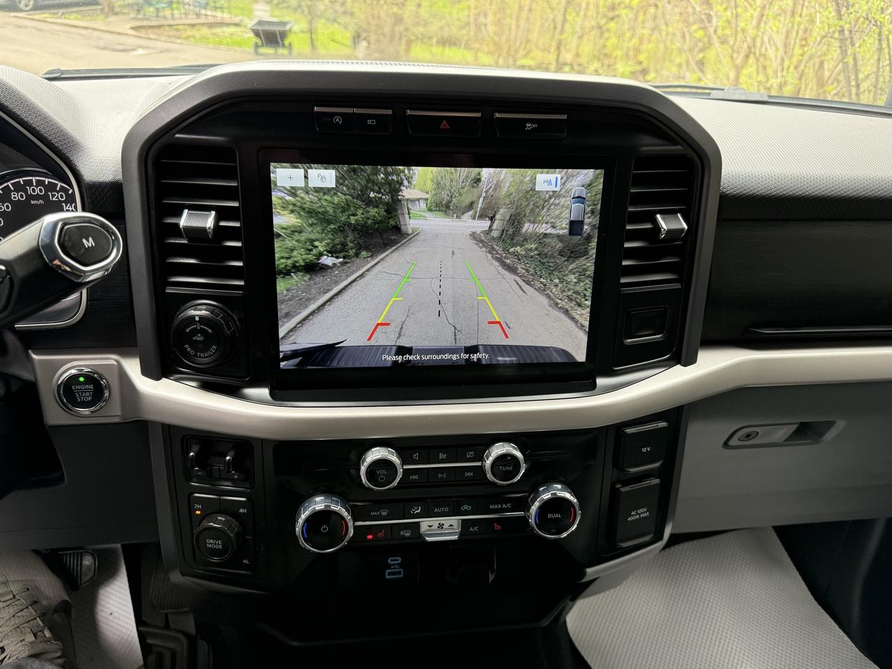 2023 Ford F-150 XLT Photo