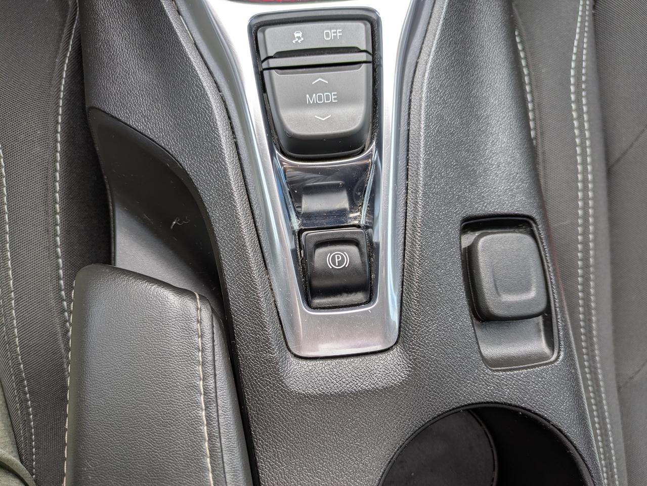 2018 Chevrolet Camaro 2dr Cpe 1LT Photo