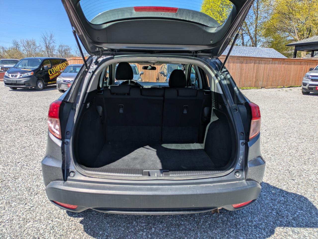 2017 Honda HR-V 4WD 4dr CVT LX Photo