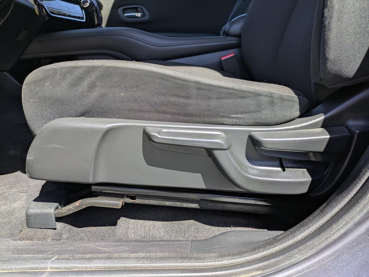 2017 Honda HR-V 4WD 4dr CVT LX Photo