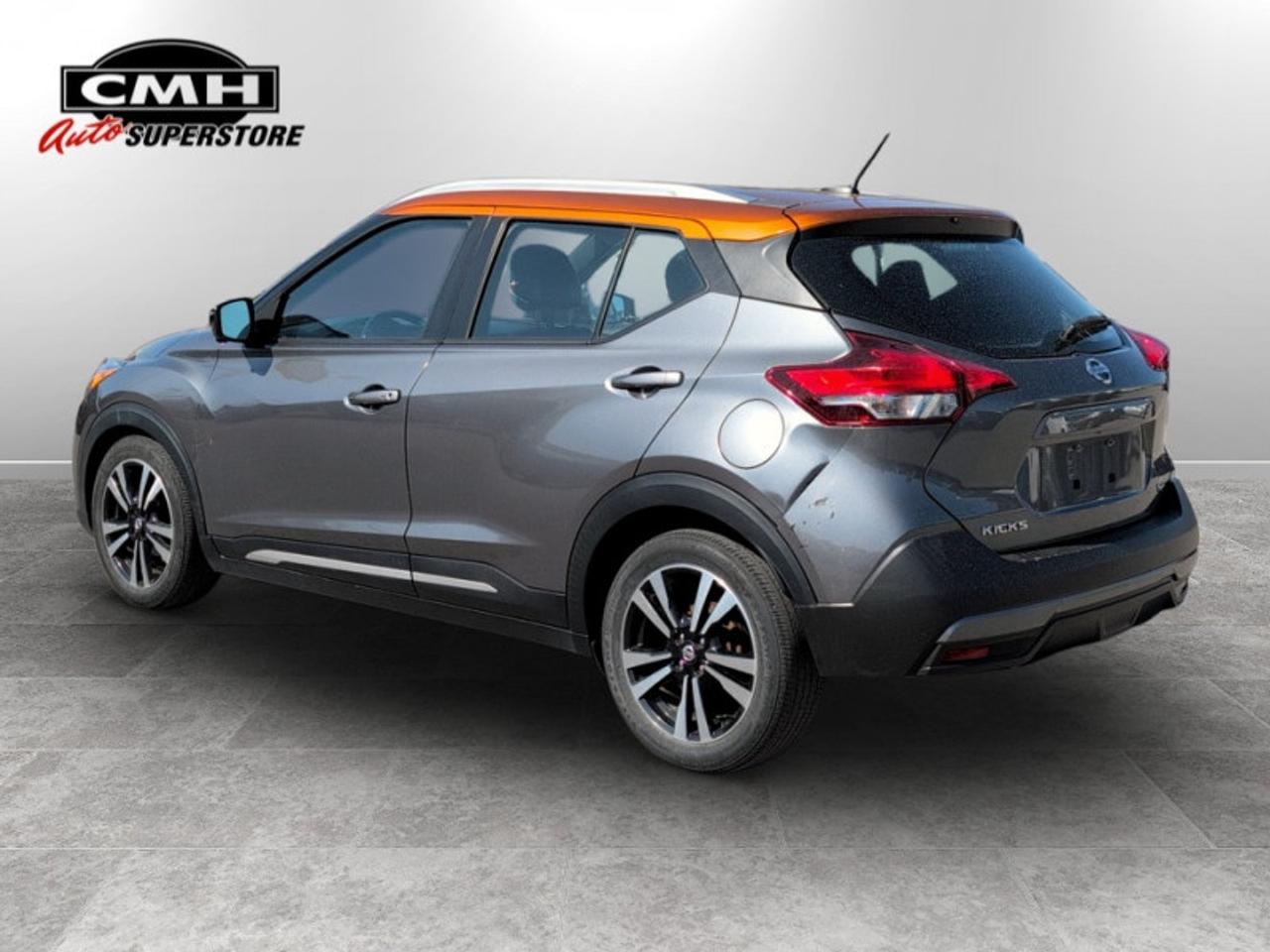 2018 Nissan Kicks SR Photo1