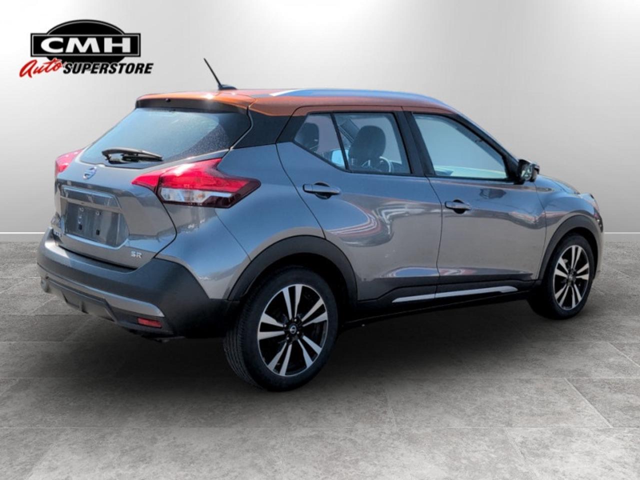 2018 Nissan Kicks SR Photo