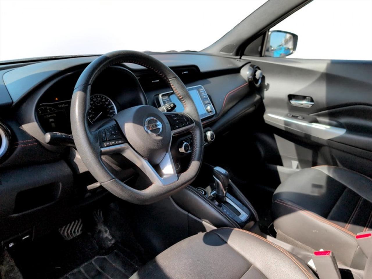 2018 Nissan Kicks SR Photo
