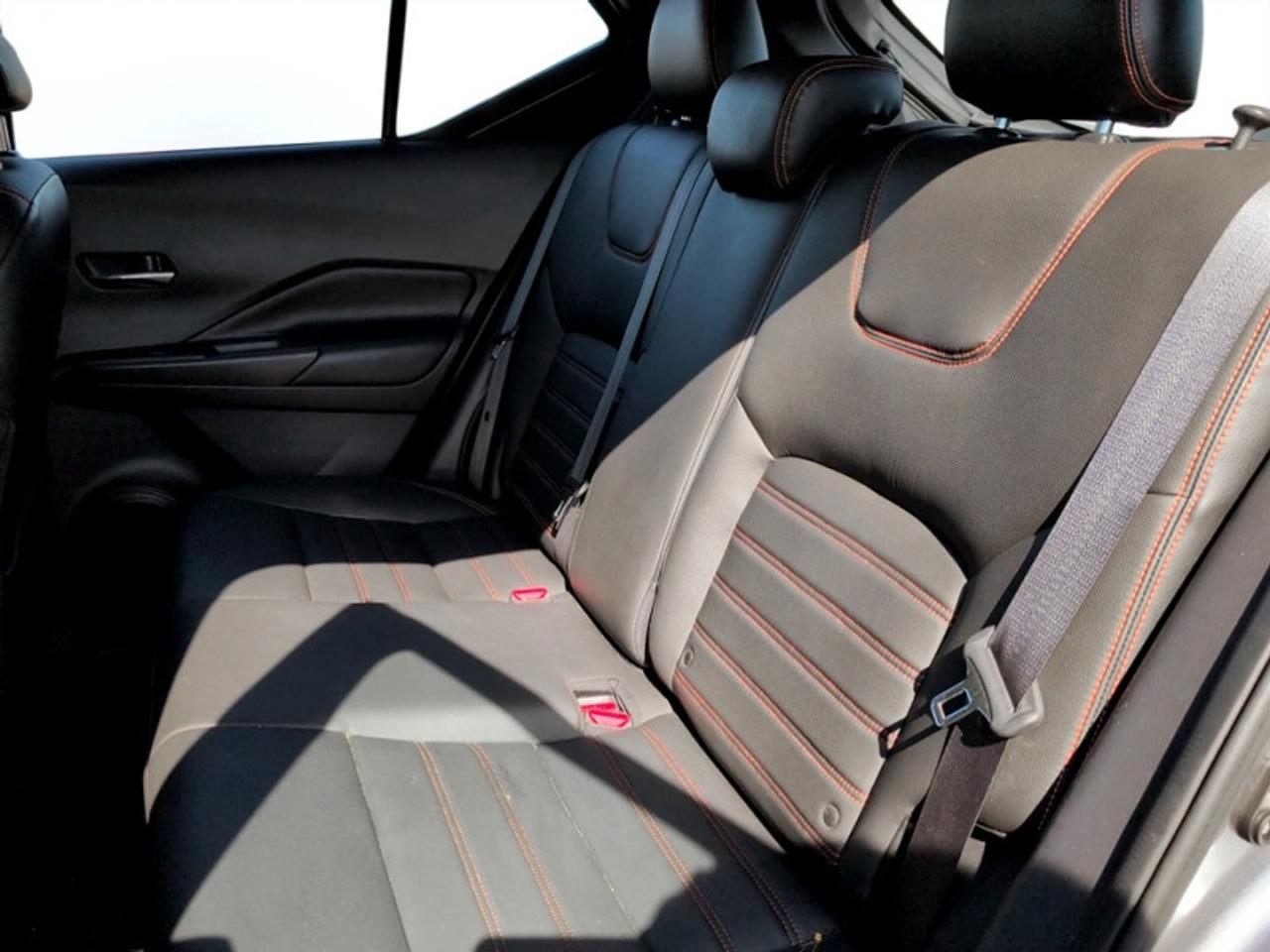 2018 Nissan Kicks SR Photo