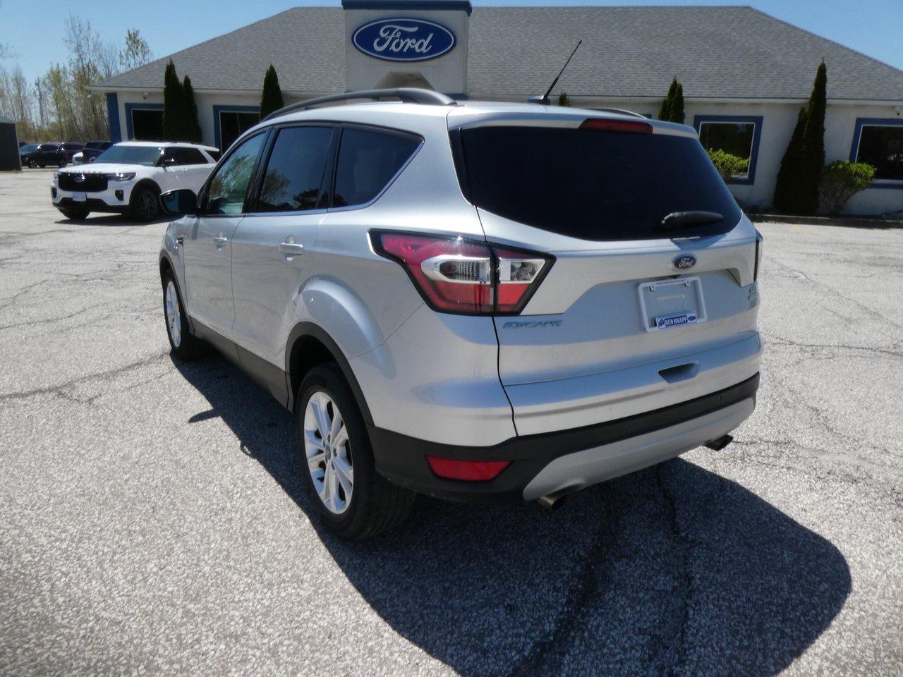 2017 Ford Escape SE | Heated Seats | Backup Cam | Nav | Photo