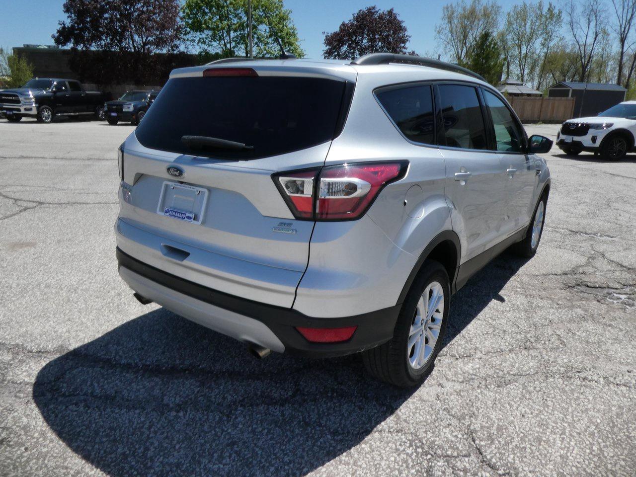 2017 Ford Escape SE | Heated Seats | Backup Cam | Nav | Photo4